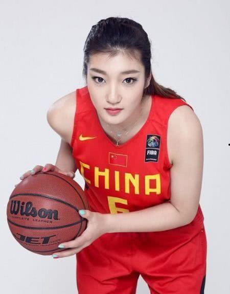 女篮李梦爆料新闻视频,女篮内部爆料背后的真相
