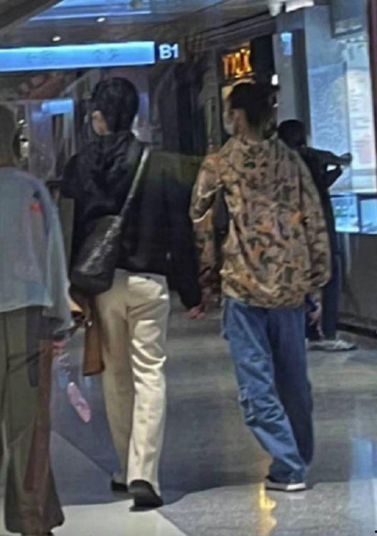 圈内爆料井柏然刘雯,时尚界新CP甜蜜来袭