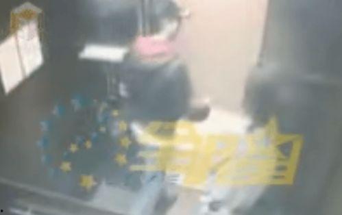 卓伟最新爆料电梯门,电梯门事件引发热议，真相究竟如何？