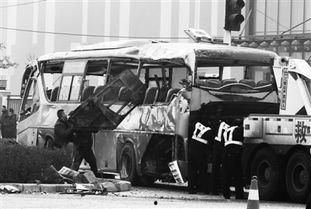 郑州爆料车祸新闻,多车相撞，伤亡情况令人痛心